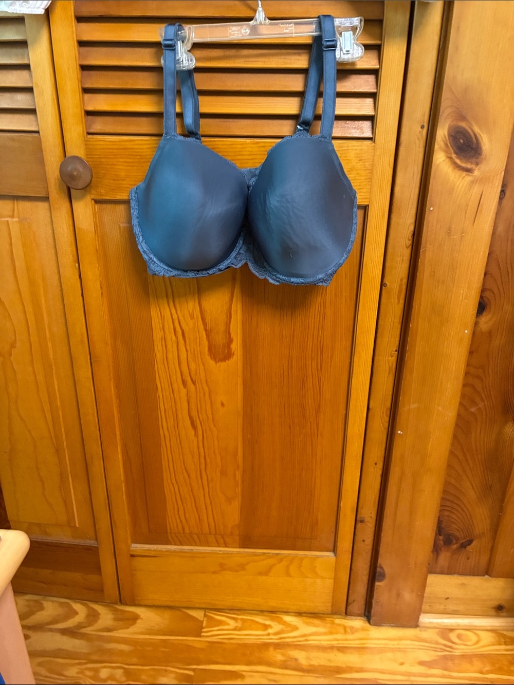 Victoria's Secret Teal Underwire T-Shirt Bra with Lace Trim